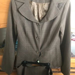 Women's Suit Set Skirt Blazer Business - size M/L